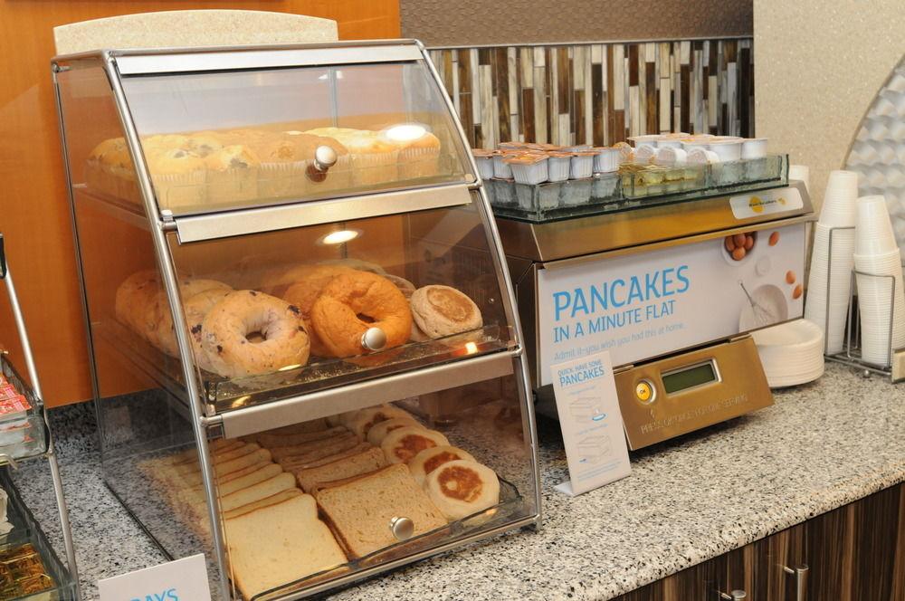Holiday Inn Express Hotel And Suites Natchitoches By Ihg Shamard Heights Εξωτερικό φωτογραφία