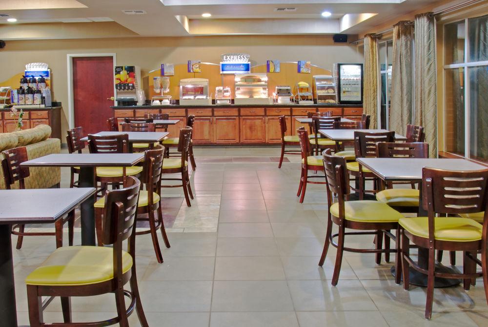 Holiday Inn Express Hotel And Suites Natchitoches By Ihg Shamard Heights Εξωτερικό φωτογραφία