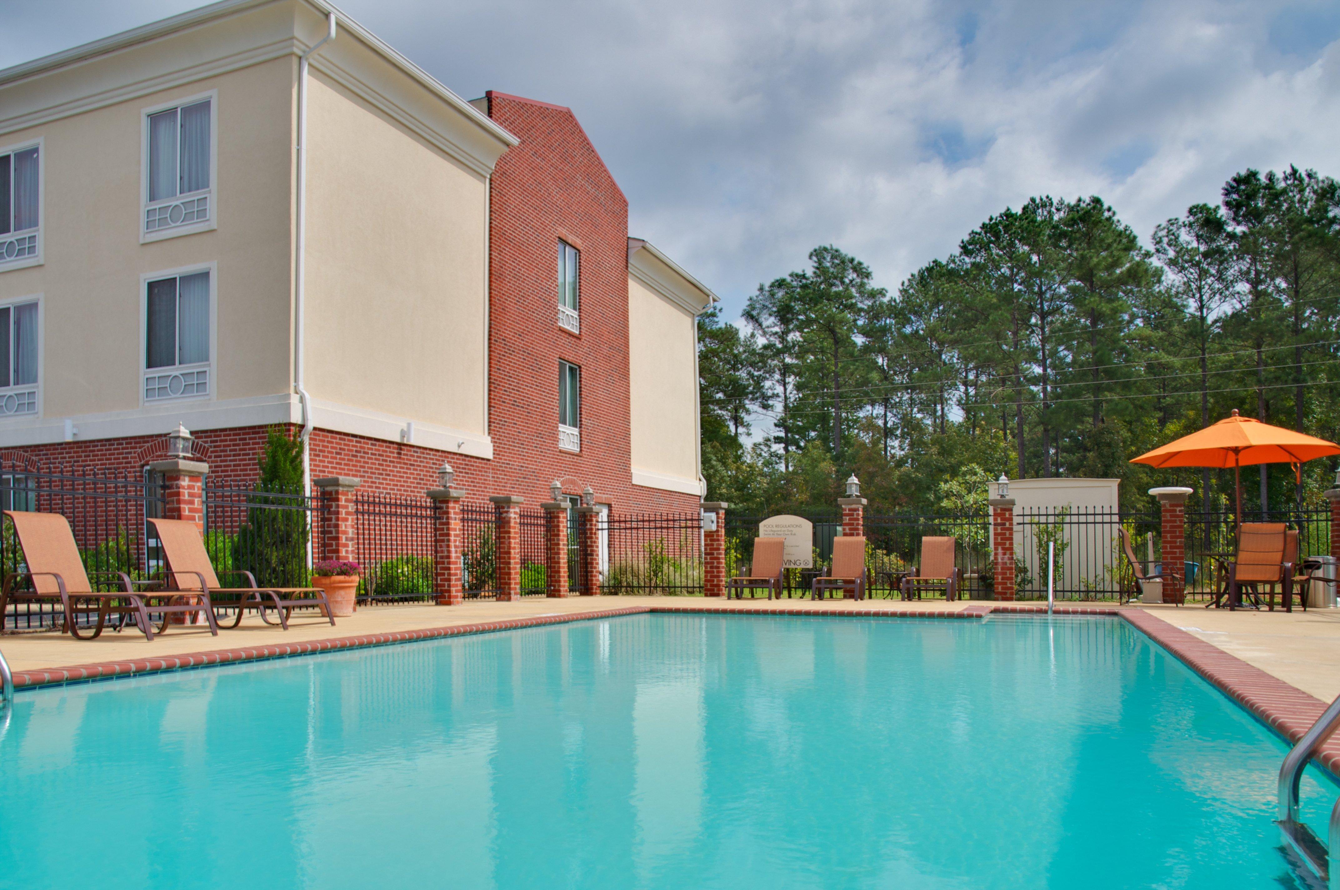 Holiday Inn Express Hotel And Suites Natchitoches By Ihg Shamard Heights Εξωτερικό φωτογραφία